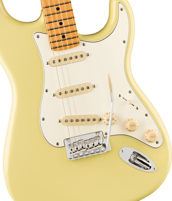 Fender  Player II Stratocaster®, Maple Fingerboard, Hialeah Yellow