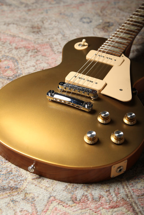 Pre-Owned 2011 Gibson Les Paul '60s Tribute - Gold Top w/P90s - w/Gibson USA Soft Case - Guitar Warehouse