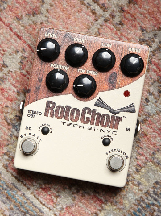 Pre-Owned TECH 21 RotoChoir - Rotary Speaker Emulator Pedal - Guitar Warehouse