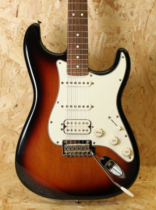 Fender Player Stratocaster HSS in 3 Tone Sunburst - Pre-owned