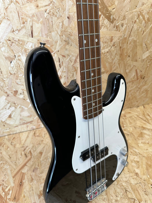 2005 Squier Affinity Series Precision Bass in Black - Pre-Owned