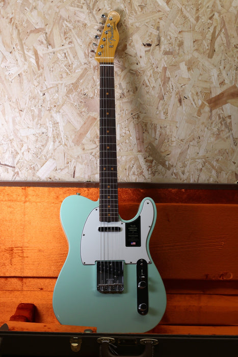 Fender American Vintage II 1963 Telecaster®, Rosewood Fingerboard, Surf Green - Pre-owned *As New