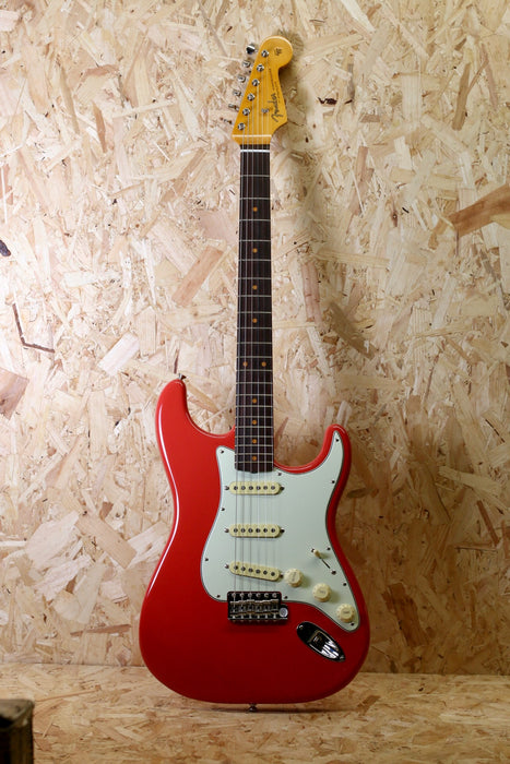 Fender American Vintage II 1961 Stratocaster, Rosewood Fingerboard, Fiesta Red - Pre-owned *As New