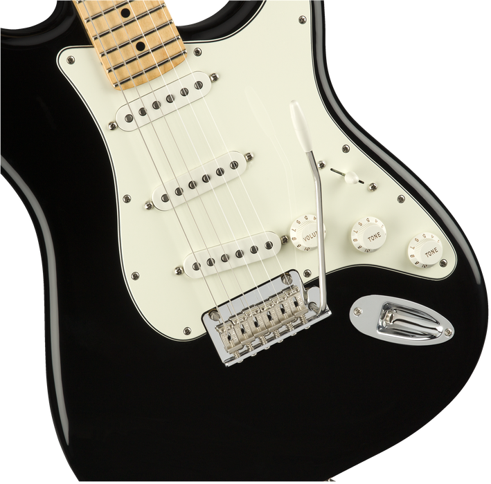 Fender Player Stratocaster® w/Maple Fingerboard - Black - Guitar Warehouse