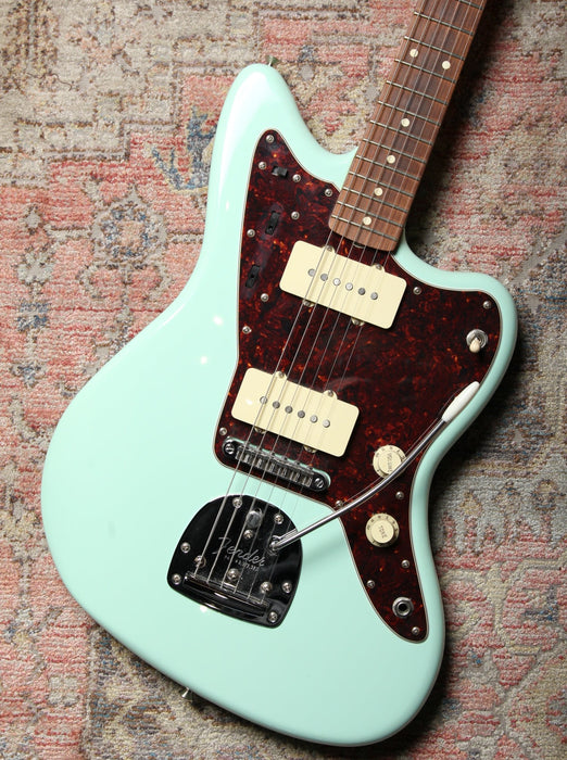 Pre-Owned 2020 Fender Vintera Jazzmaster 60s Modified - Surf Green - Guitar Warehouse