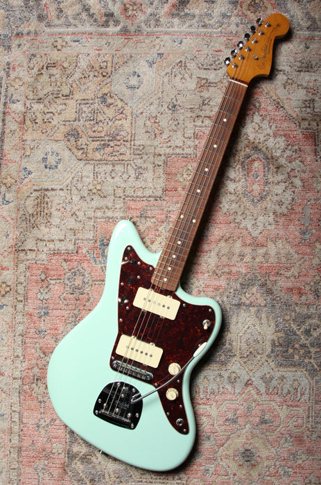 Pre-Owned 2020 Fender Vintera Jazzmaster 60s Modified - Surf Green - Guitar Warehouse