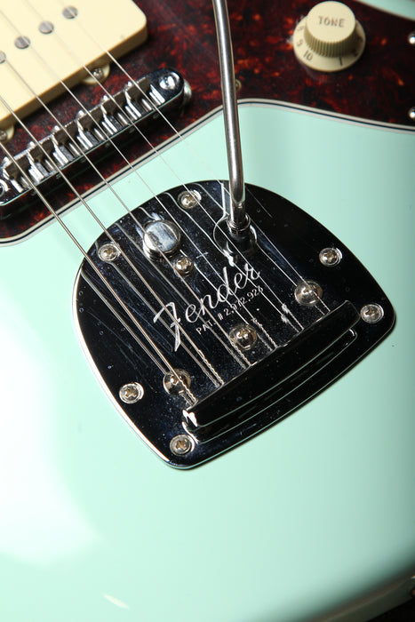 Pre-Owned 2020 Fender Vintera Jazzmaster 60s Modified - Surf Green - Guitar Warehouse