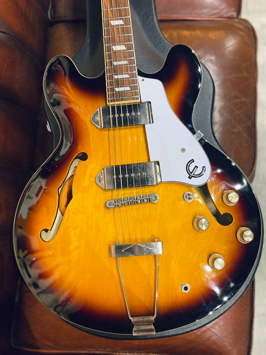 2018 Epiphone Casino in Sunburst with Epiphone Case - Guitar Warehouse