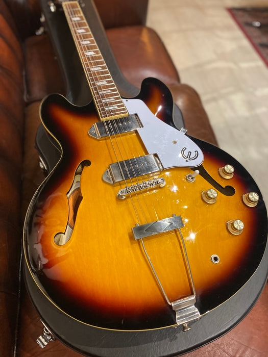 2018 Epiphone Casino in Sunburst with Epiphone Case - Guitar Warehouse