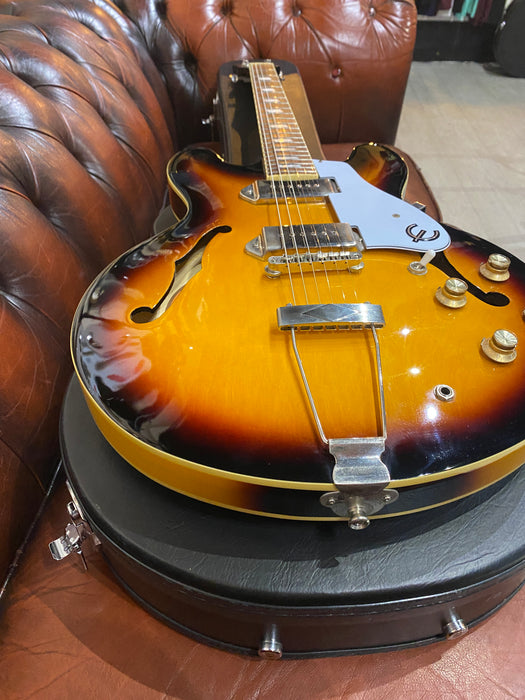 2018 Epiphone Casino in Sunburst with Epiphone Case - Guitar Warehouse